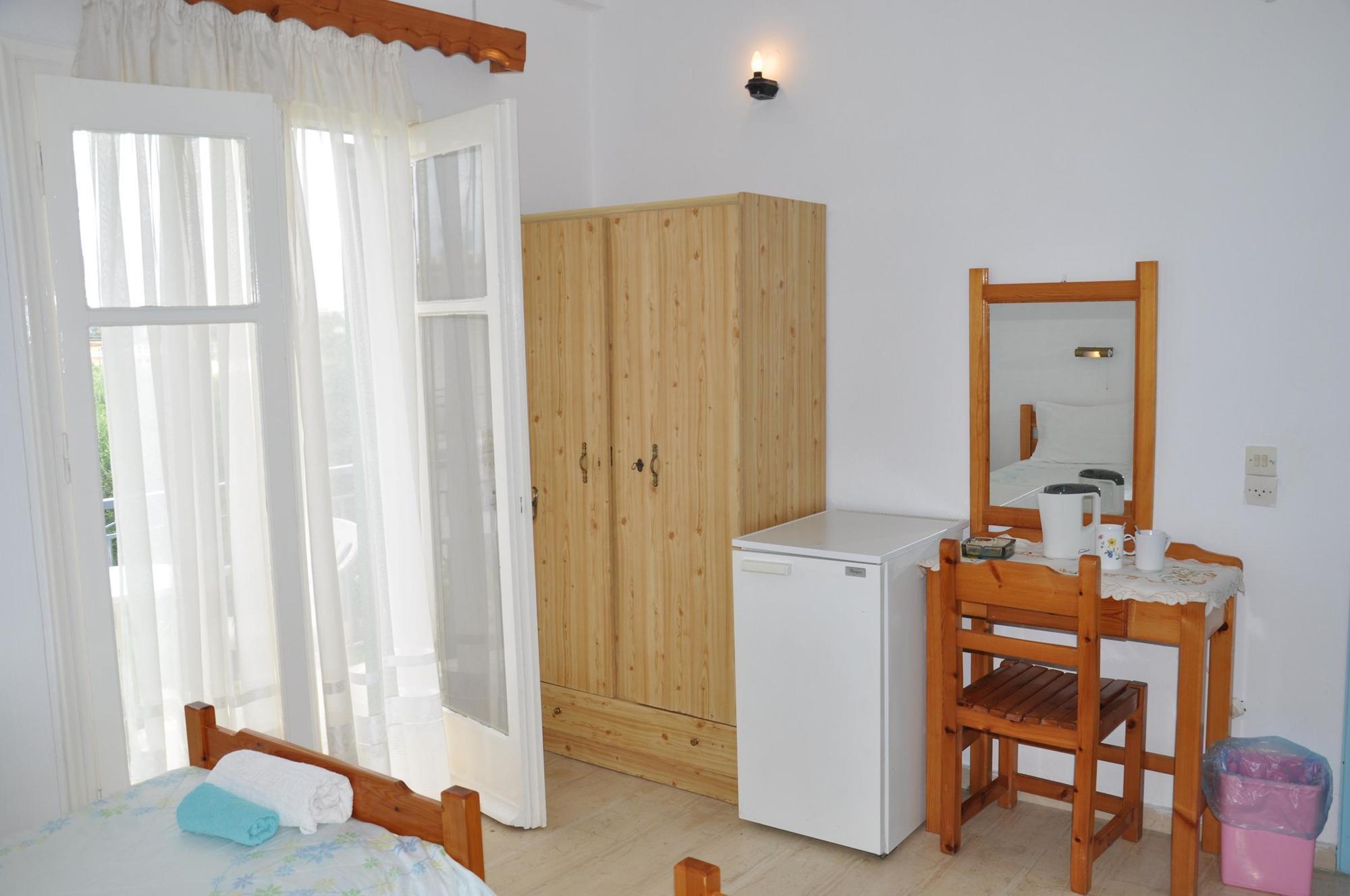 Barbayiannis Studios Moraḯtika Buitenkant foto