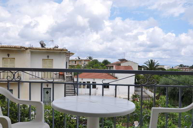 Barbayiannis Studios Moraḯtika Buitenkant foto