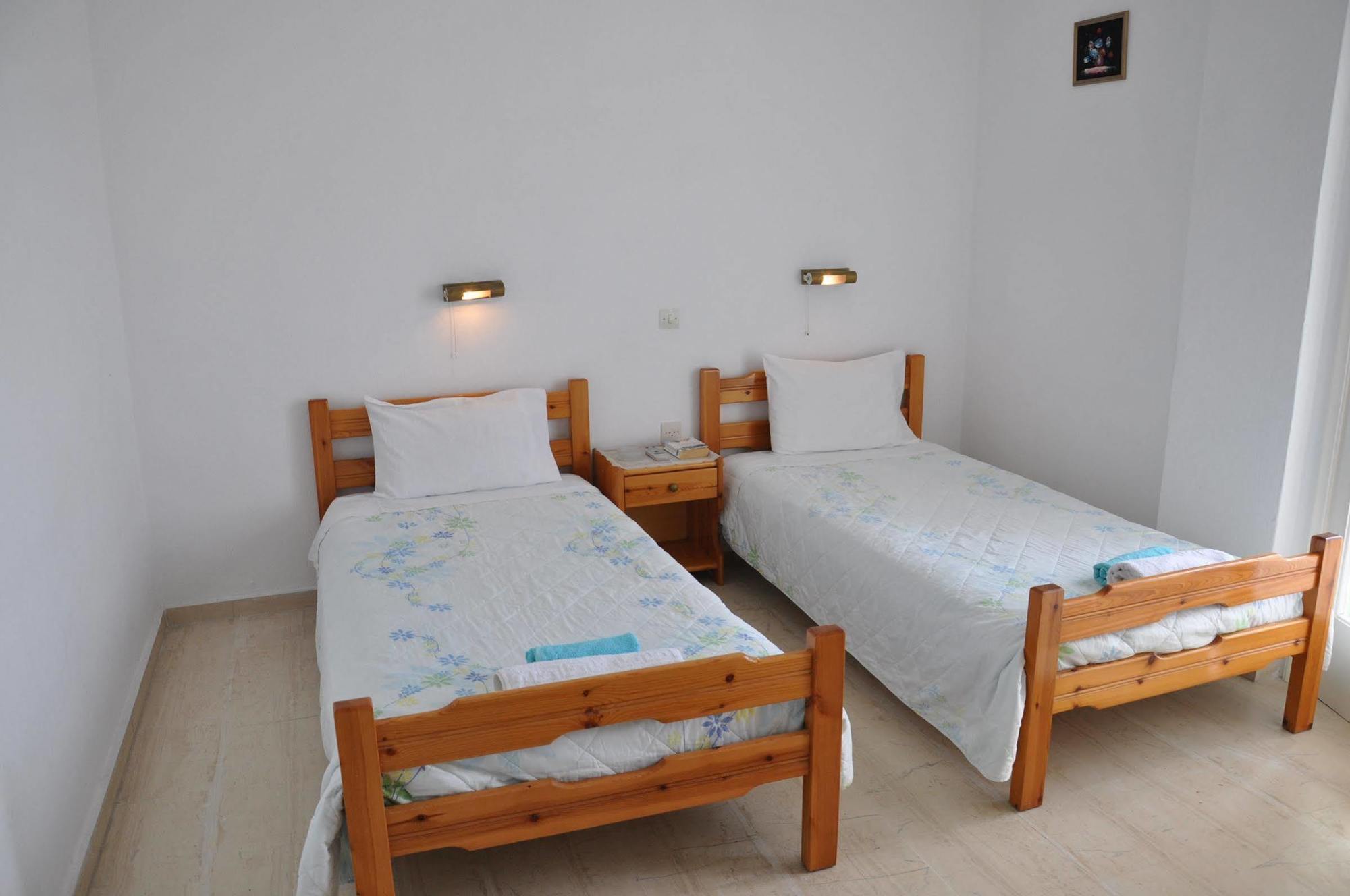 Barbayiannis Studios Moraḯtika Buitenkant foto