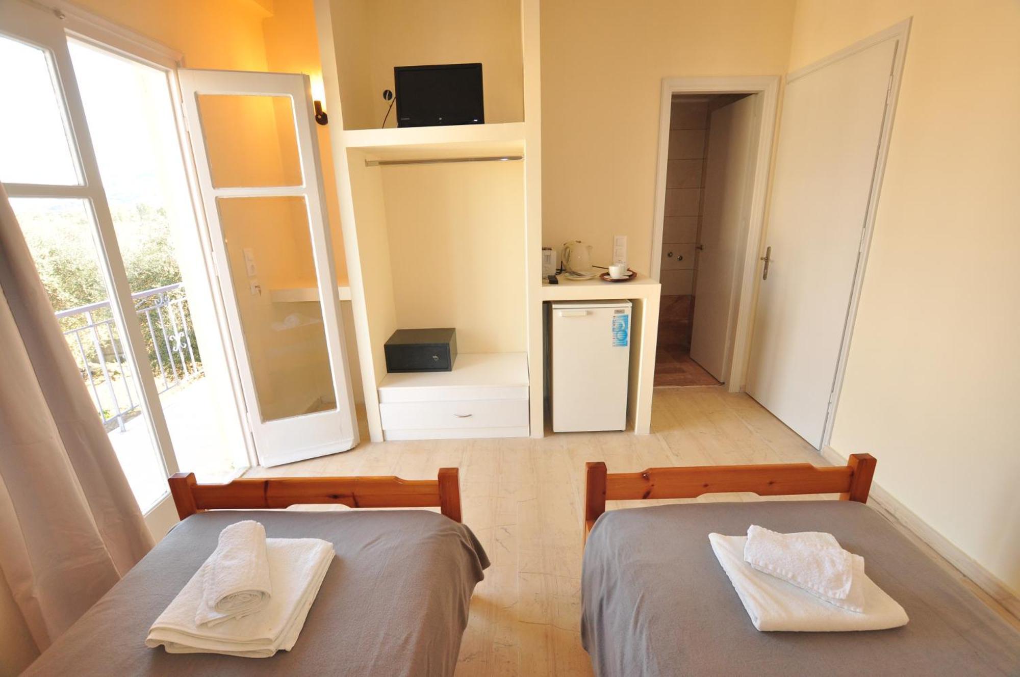 Barbayiannis Studios Moraḯtika Buitenkant foto